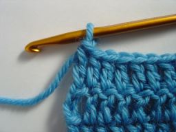 編物入門以前 簡単な小物 長編みのマフラー 糸端の始末